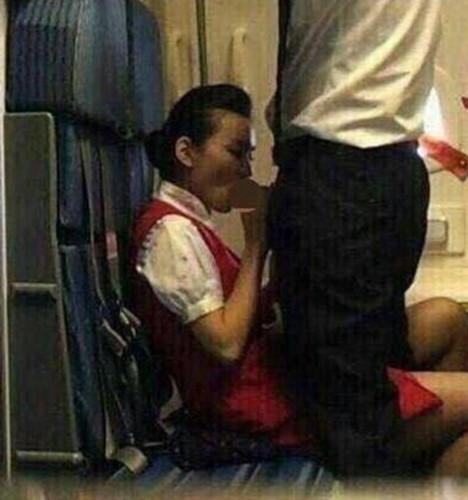 深航空姐<em>不雅照</em>网络疯传 尺度之大近乎艳照门