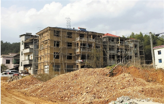 开化县一村民未取得建设工程规划许可证即施工