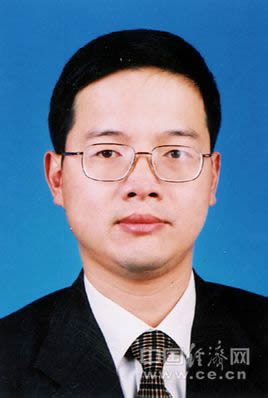 中国建筑工程总公司总经理官庆出任公司董事长