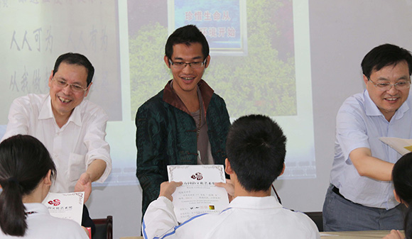 2015年度东方国韵文化艺术奖在福建建瓯二中