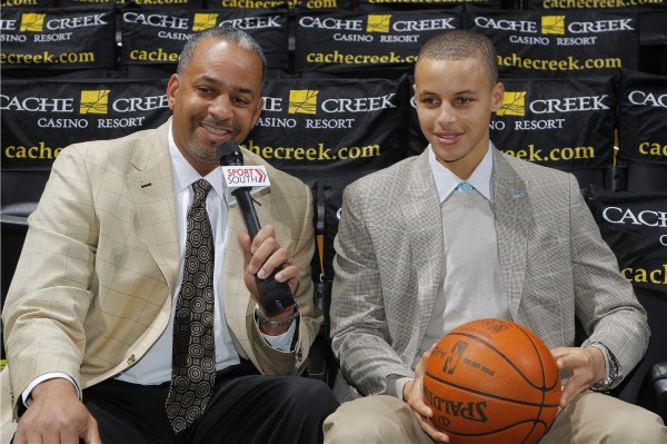 移民富2代vs归家浪子 阿克伦之子的宿命对决