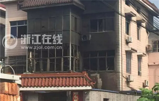 小学生躲过滨江群租房火灾 伤亡者身份仍不明
