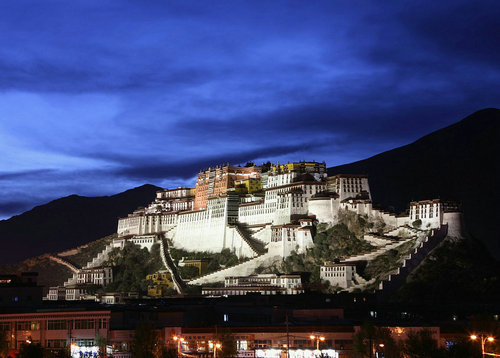 西藏布达拉宫(资料图)