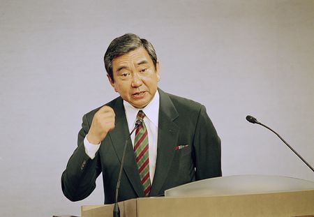 河野洋平呼吁捍卫日本和平宪法 对安保法表担