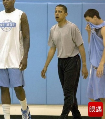 奥巴马打篮球到底什么水平?看完你就懂!