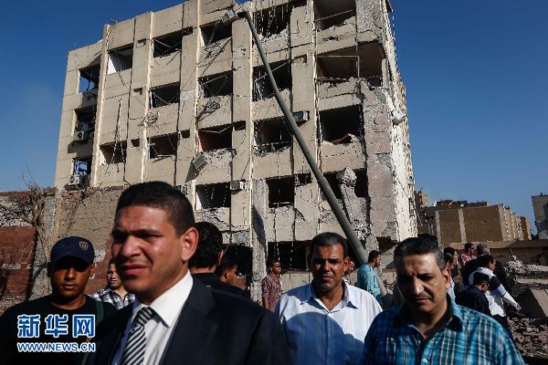 埃及开罗安全部门爆炸造成29人受伤(高清组图