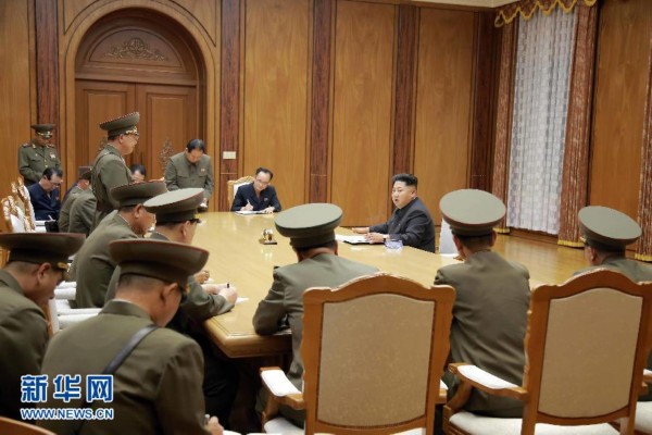 金正恩命令朝鲜军队进入战时状态(高清)