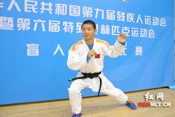 岳阳19岁小伙勇夺全国残运会柔道冠军 欲做盲