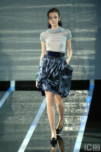 �ﶬArmani �ɰ���������(��ͼ)