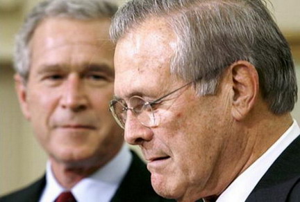 图文：布什宣布拉姆斯菲尔德辞职