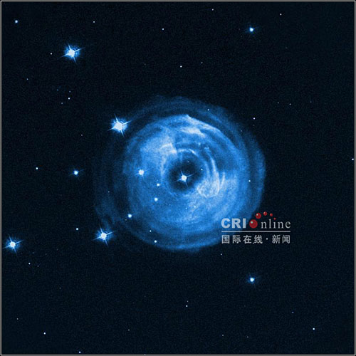 2002年4月30日拍攝的麒麟座V838星的回光照片。（國際線上獨家資訊 付華一）