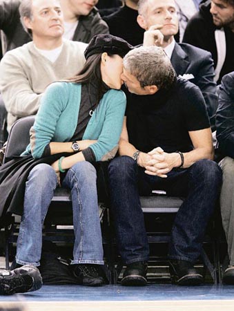 章子怡<em>哥哥</em>否认<em>妹妹</em>恋情[图]