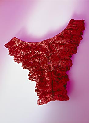 <em>夜半</em>裸奔传为美谈 女人不<em>穿内裤</em>的历史记载(图