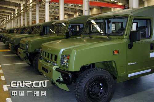 二代军车北京61勇士下线 年内装备2100辆[组图]