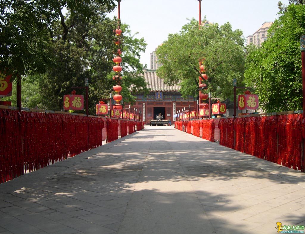 参观祭祀东岳大帝的北京东岳庙（也是北京民俗博物馆）