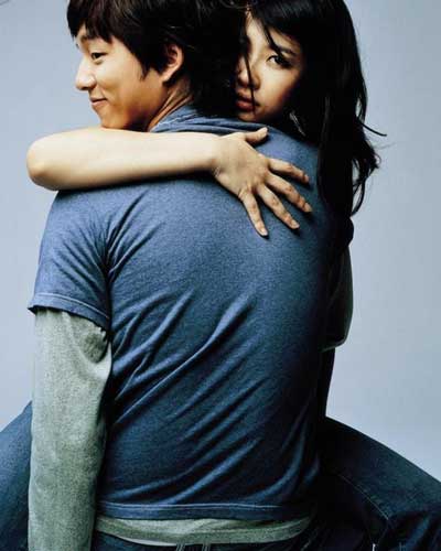 网上流行'晒秘密' 70%以上内容与性爱有关(图)