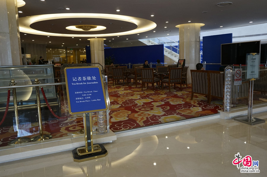 十二届全国人大二次会议和全国政协十二届二次会议将分别于2014年3月5日和3月3日在北京开幕。两会新闻中心今日正式对外开放。