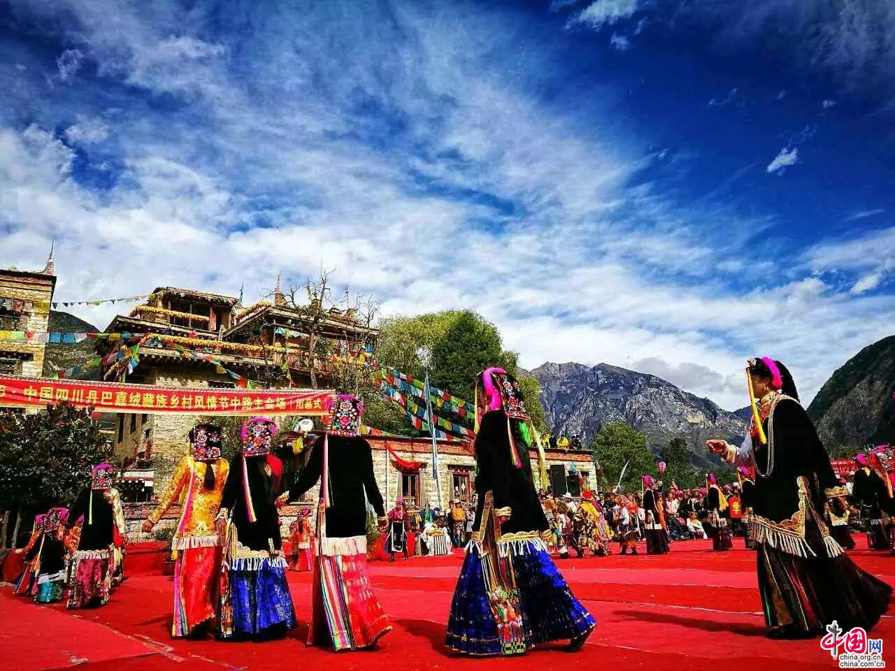 甘孜州丹巴县待客95万人次 旅游收入达9.5亿