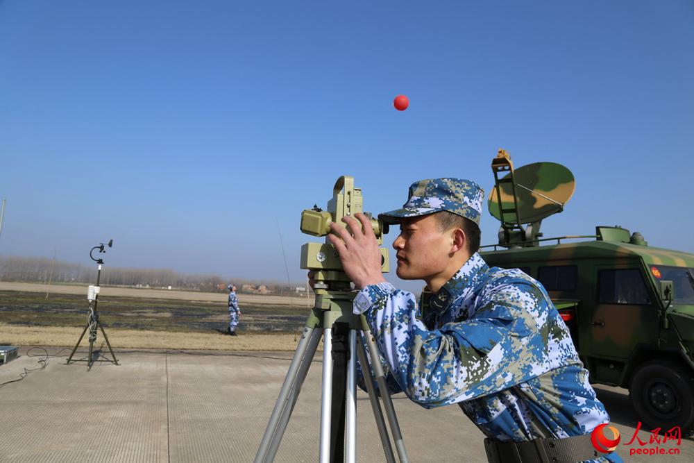 东部战区海军航空兵某场站节后开训