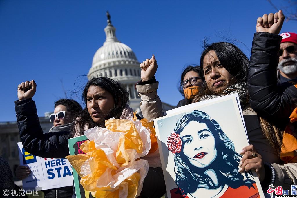 美国移民活动家抗议特朗普终结梦想法案计划