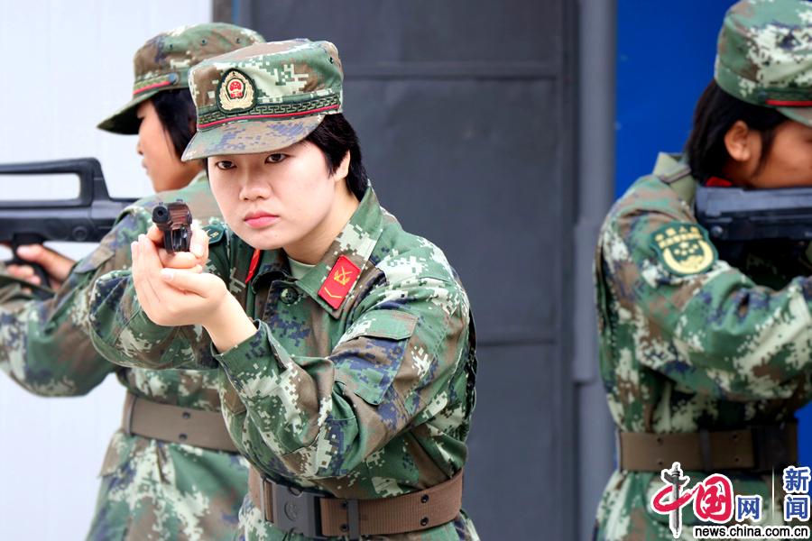 探秘西南边境缉毒女兵的芳华