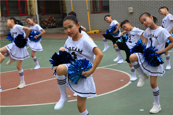 领略体育的魅力,府学小学阳光体育精彩校园体