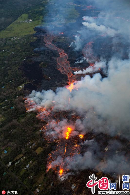 新闻中心当地时间2018年5月27日,美国夏威夷基拉韦厄火山持续喷发