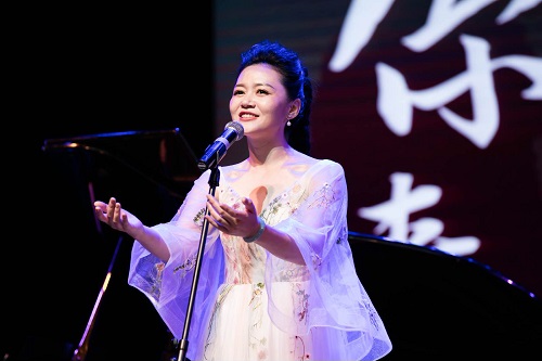 拥抱新时代的歌曲《大亚湾的孩子》在深圳首发