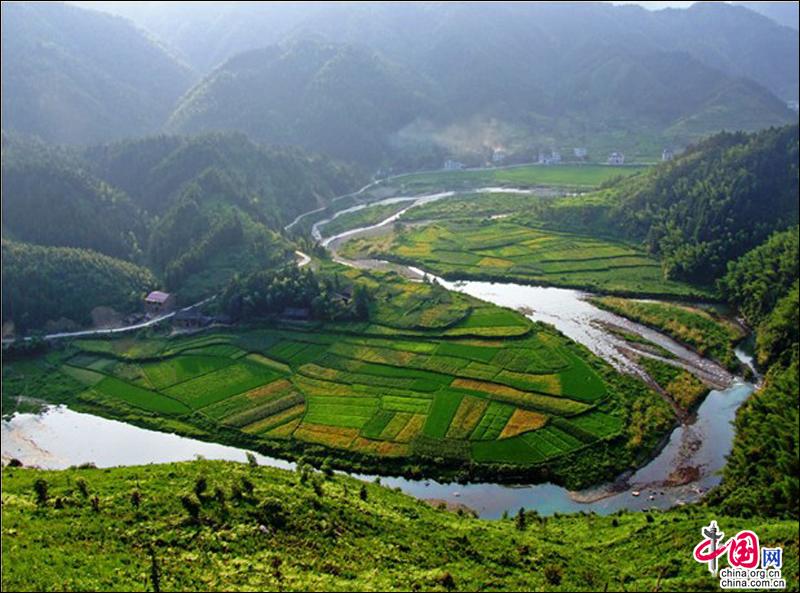 湖南洞口山门,时空研墨挥毫出的厚重山城_旅游中国_中国网_中国旅游