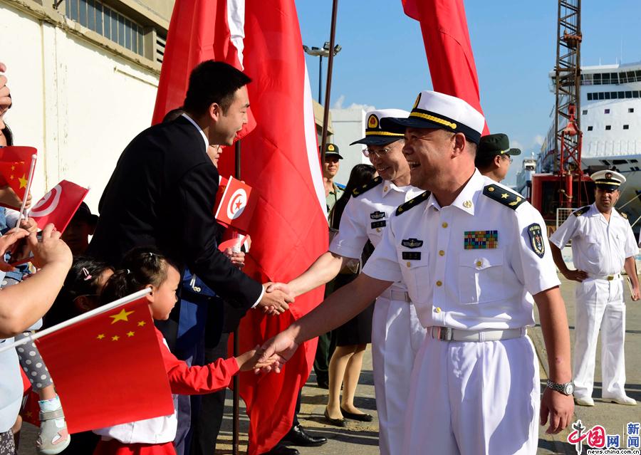 海军芜湖舰参加突尼斯海军成立60周年海上阅