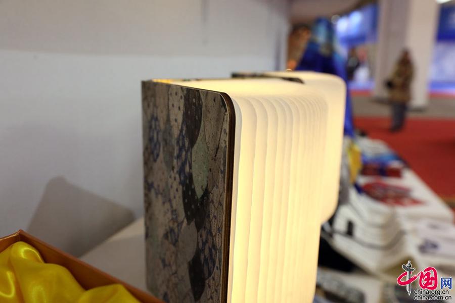 龟兹原生态壁画创意书灯 龟兹原生态壁画创意书灯