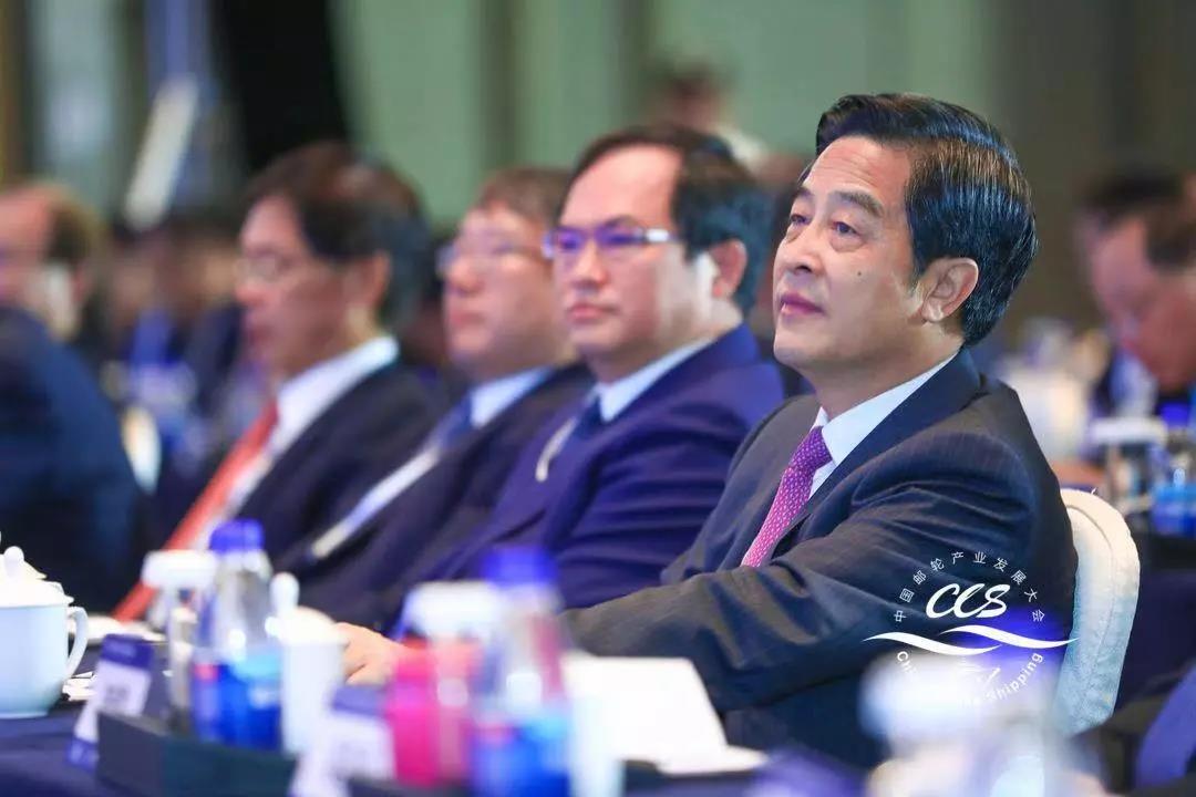 中国国防交通协会会长赵占平,联合国世界丝路论坛名誉主席曾勇,海关