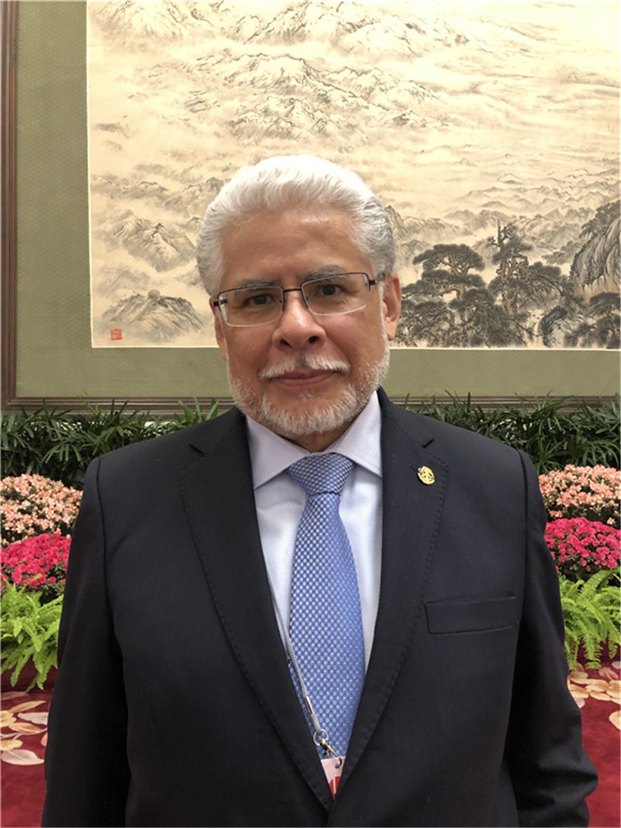 墨西哥驻华大使何塞·路易斯·贝尔纳尔墨西哥对《政府工作报告》中几