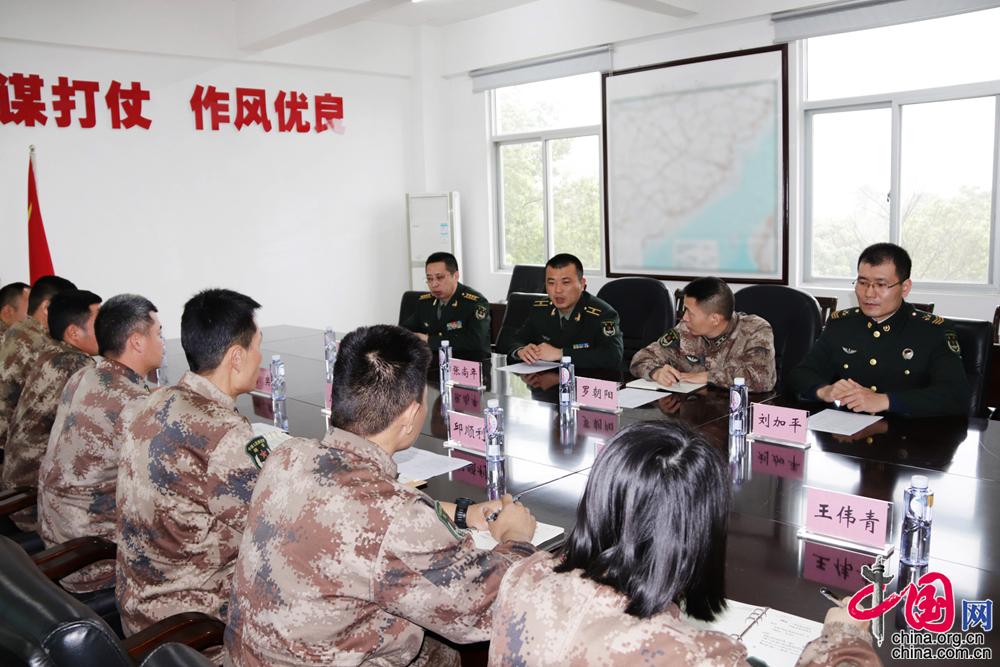 陸軍首屆四有新時代革命軍人標兵事蹟報告團與第73集團軍官兵面對面