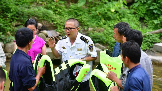 广西融水各乡镇人口_广西融水苗族姑娘(2)