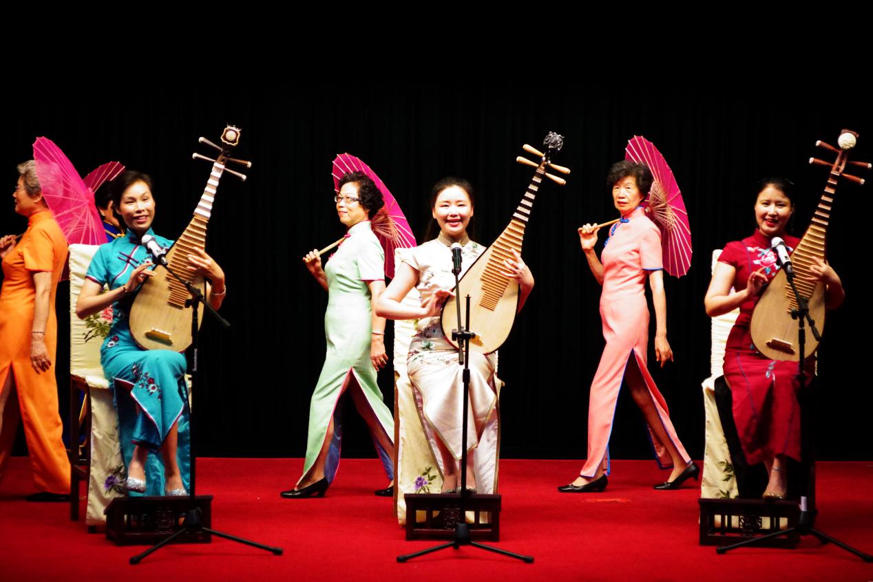 北京评弹之友联谊会为大家带来清幽雅致的苏州评弹节目.