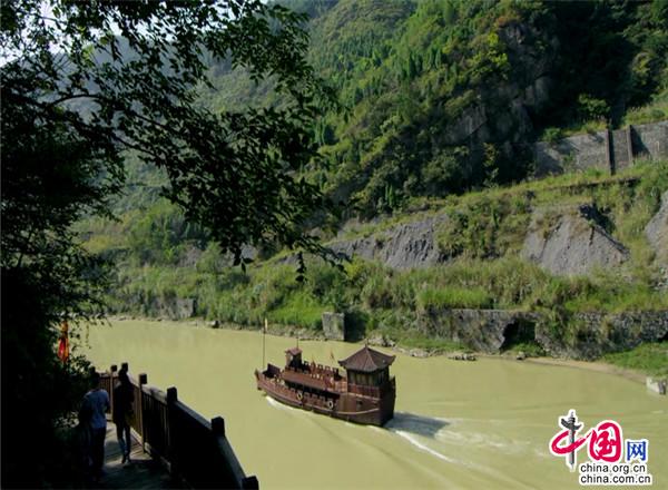 明月峡上最后的船工 渡船30载喜迎新生活 旅游中国 中国网 中国旅游外宣第一品牌