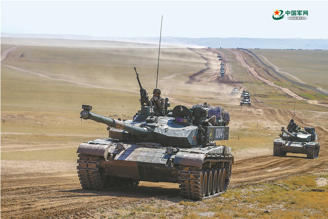 部队实施远程机动.