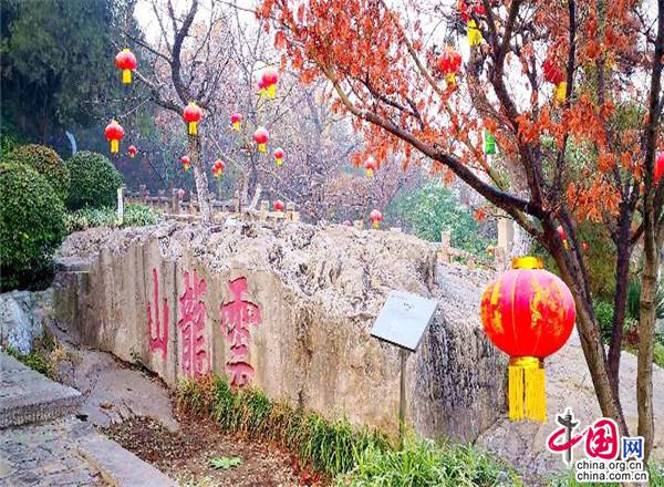 徐州云龙湖景区节日气氛浓郁成春节网红打卡地