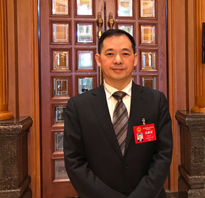 九龙坡区委副书记,区长刘小强根据主城都市区的建设方案,中心城区的