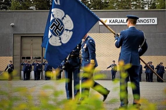 芬兰空军弃用类似纳粹万字符标志此前已使用超百年