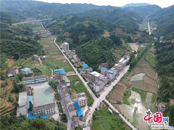 小山乡人口_广西天等县小山乡(2)