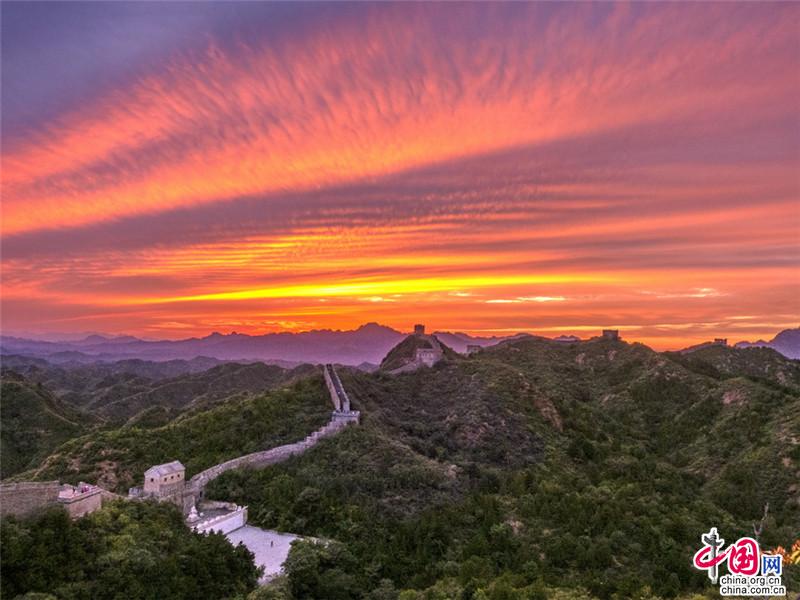 中国长城惊艳好时光 唯美震撼夏日金山岭