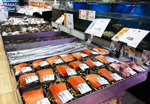 三文鱼重归超市销量下降种类减少，部分商家调