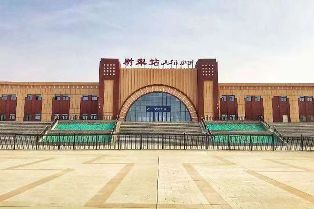 尉犁站 颜伟芳摄影