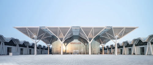 作为第105届全国糖酒会的"新舞台",位于津南区的国家会展中心(天津)是