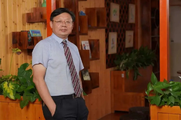 中国教育唐江澎:江苏省锡山高级中学校长,江苏省校本课程开发研究所