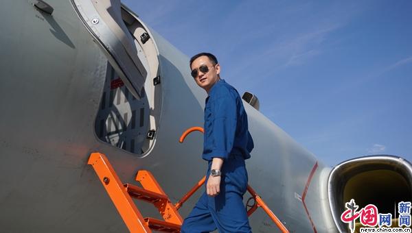 【我是党员】空军航空兵某团参谋长李伟杰:瞄准战场,不忘初心向打赢