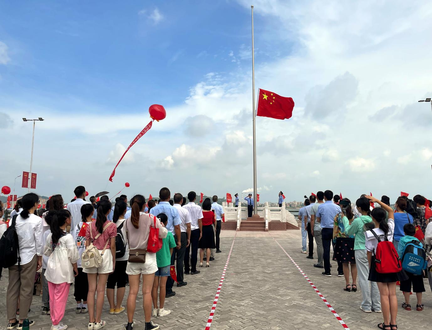泉州泉港南埔镇惠屿村举行庆祝建党百年活动唱支心歌给党听