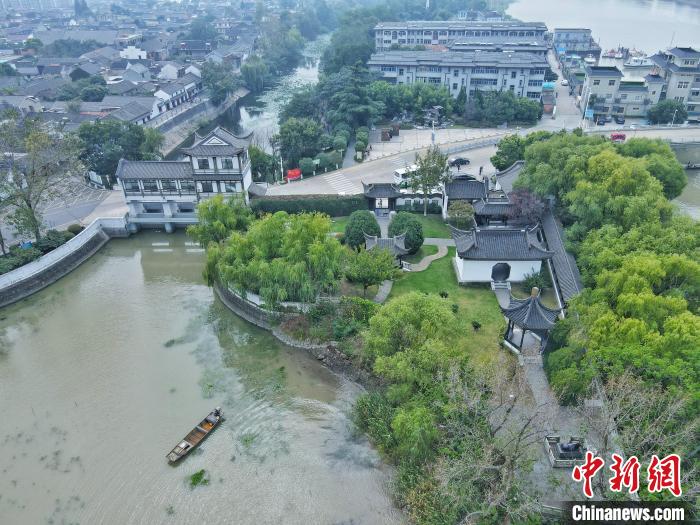 打造“美丽中轴”京杭运河江北段综合整治工程开工